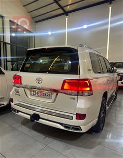 تويوتا لاندكروزر